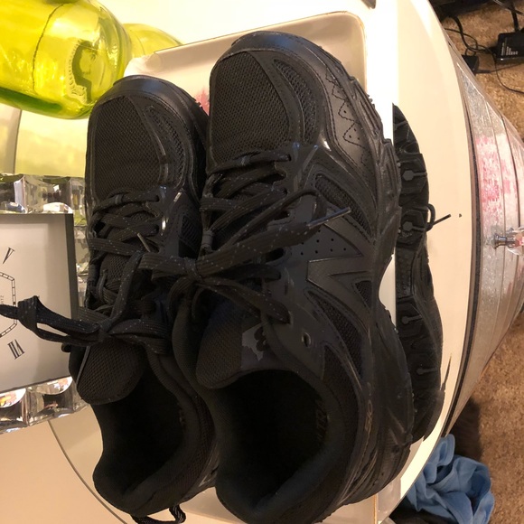 New Balance Shoes - All black new balance tennis shoes